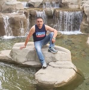 Meet your Posher, Saul